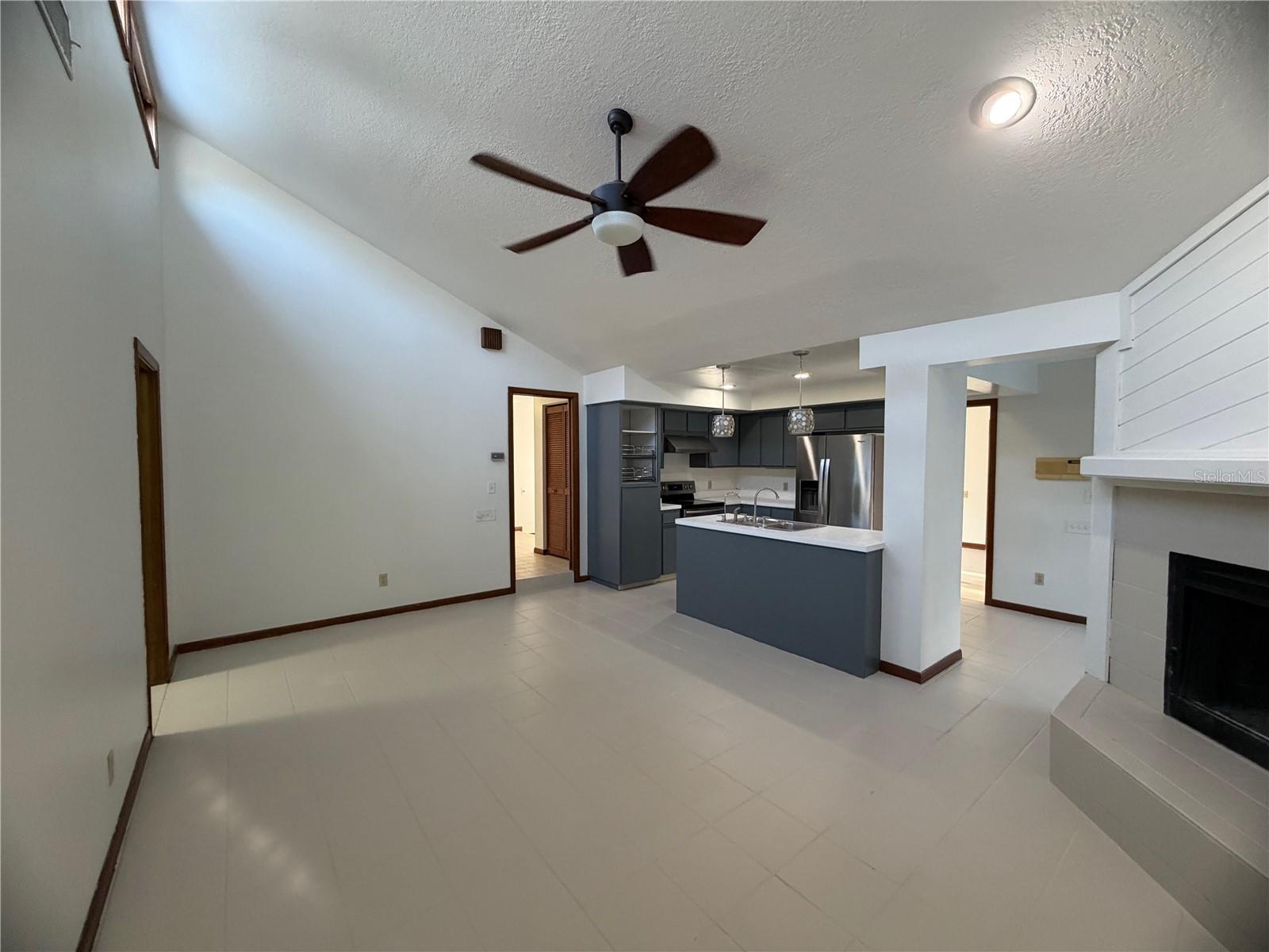 HARBOR ISLE - Residential