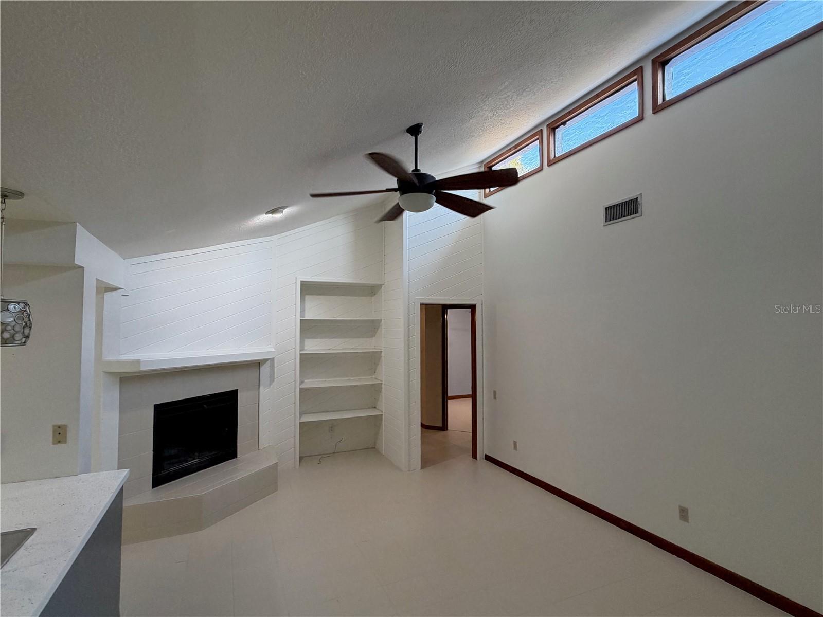 HARBOR ISLE - Residential