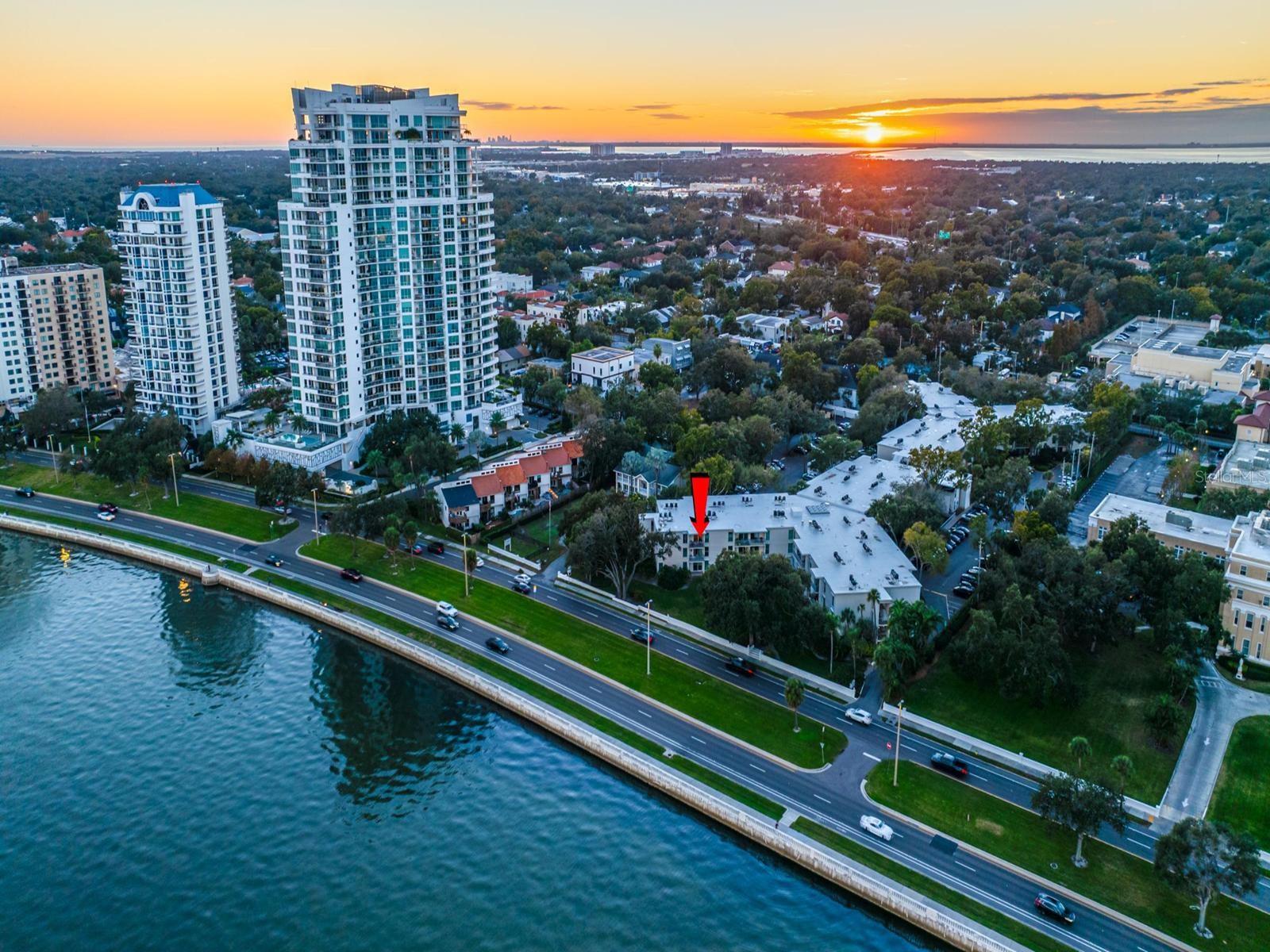 BAYSHORE TRACE CONDO - Residential