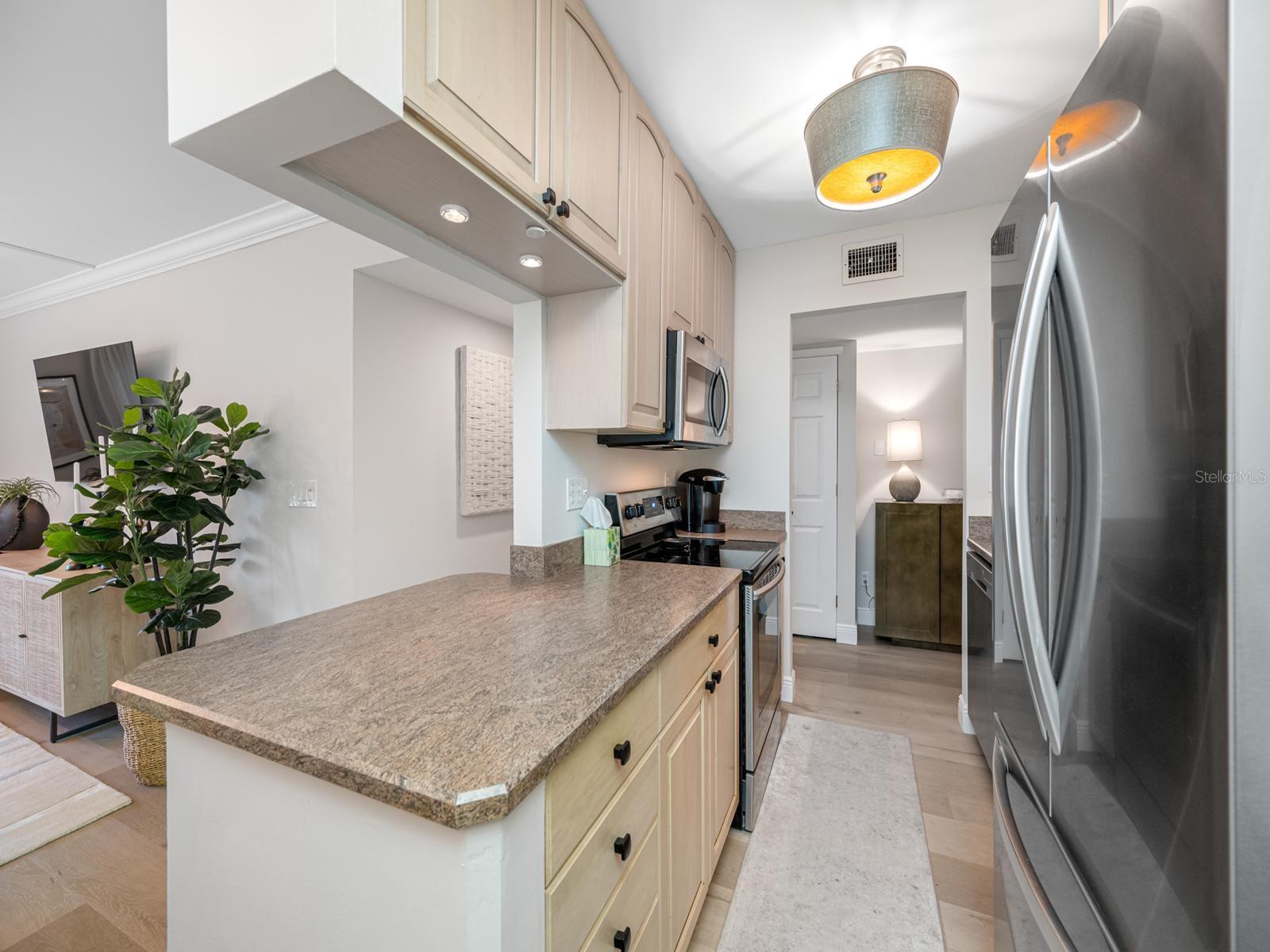 BAYSHORE TRACE CONDO - Residential