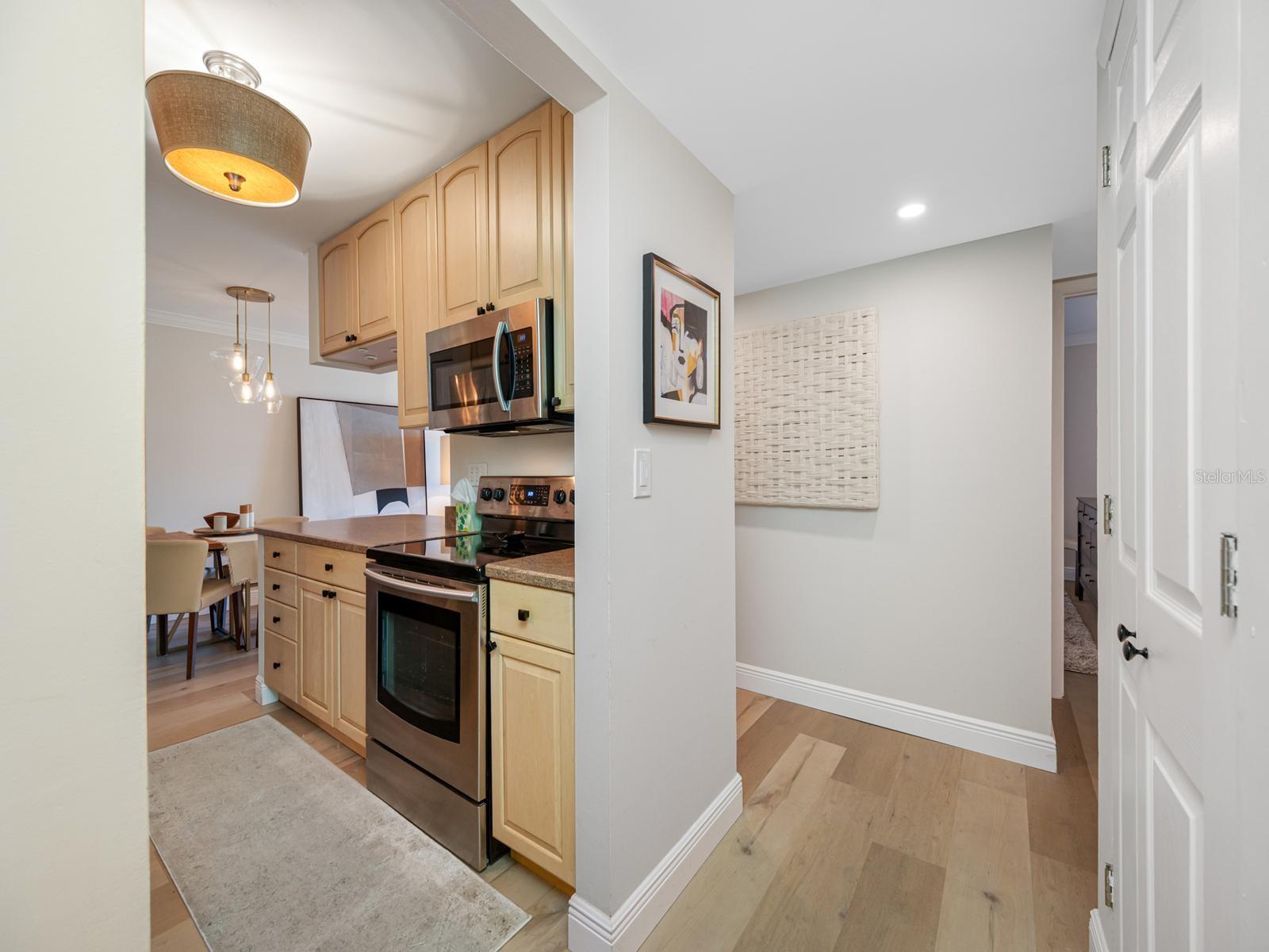 BAYSHORE TRACE CONDO - Residential