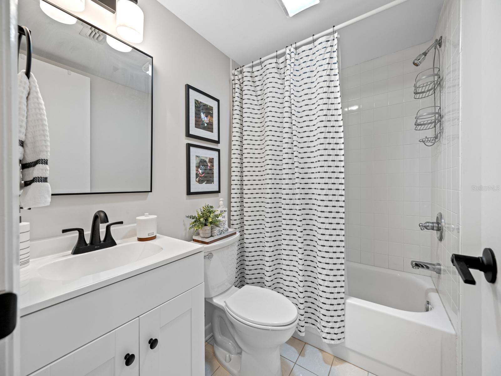 BAYSHORE TRACE CONDO - Residential