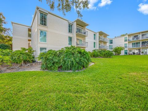 3325 BAYSHORE BOULEVARD B36 TAMPA FL 33629