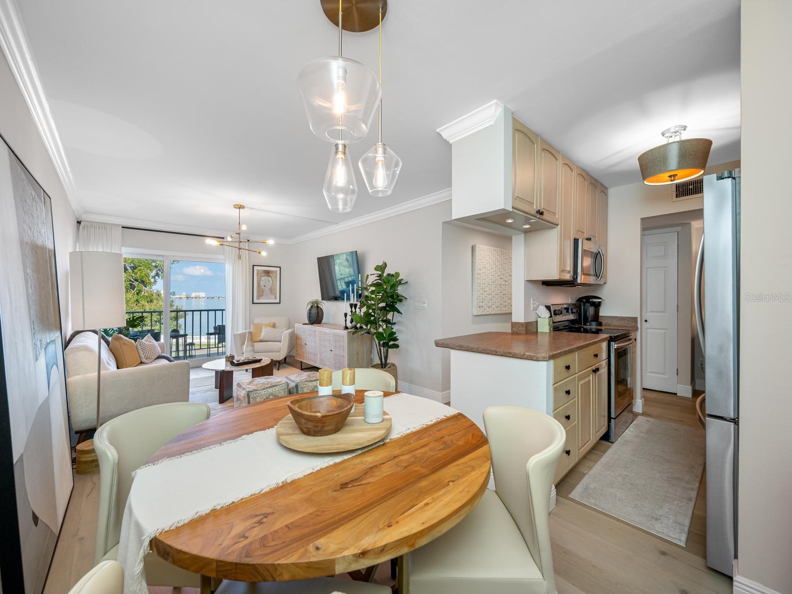 BAYSHORE TRACE CONDO - Residential