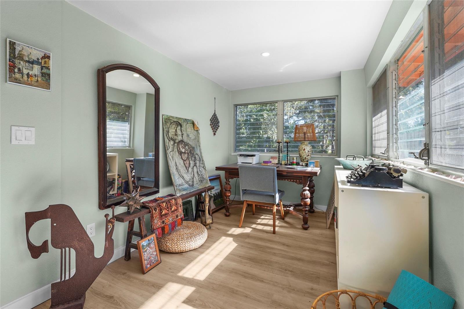 PALM GROVE - Residential