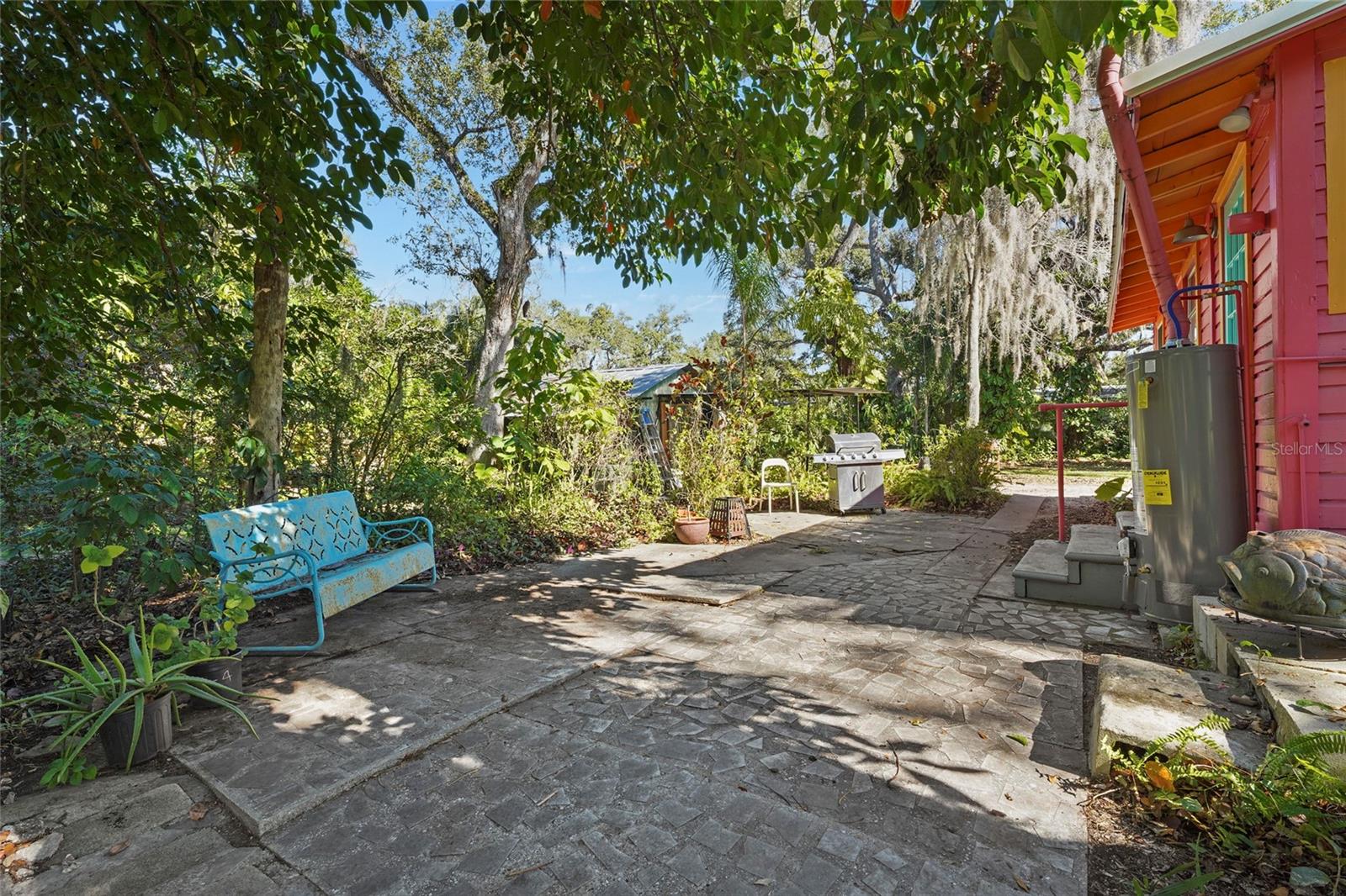 PALM GROVE - Residential