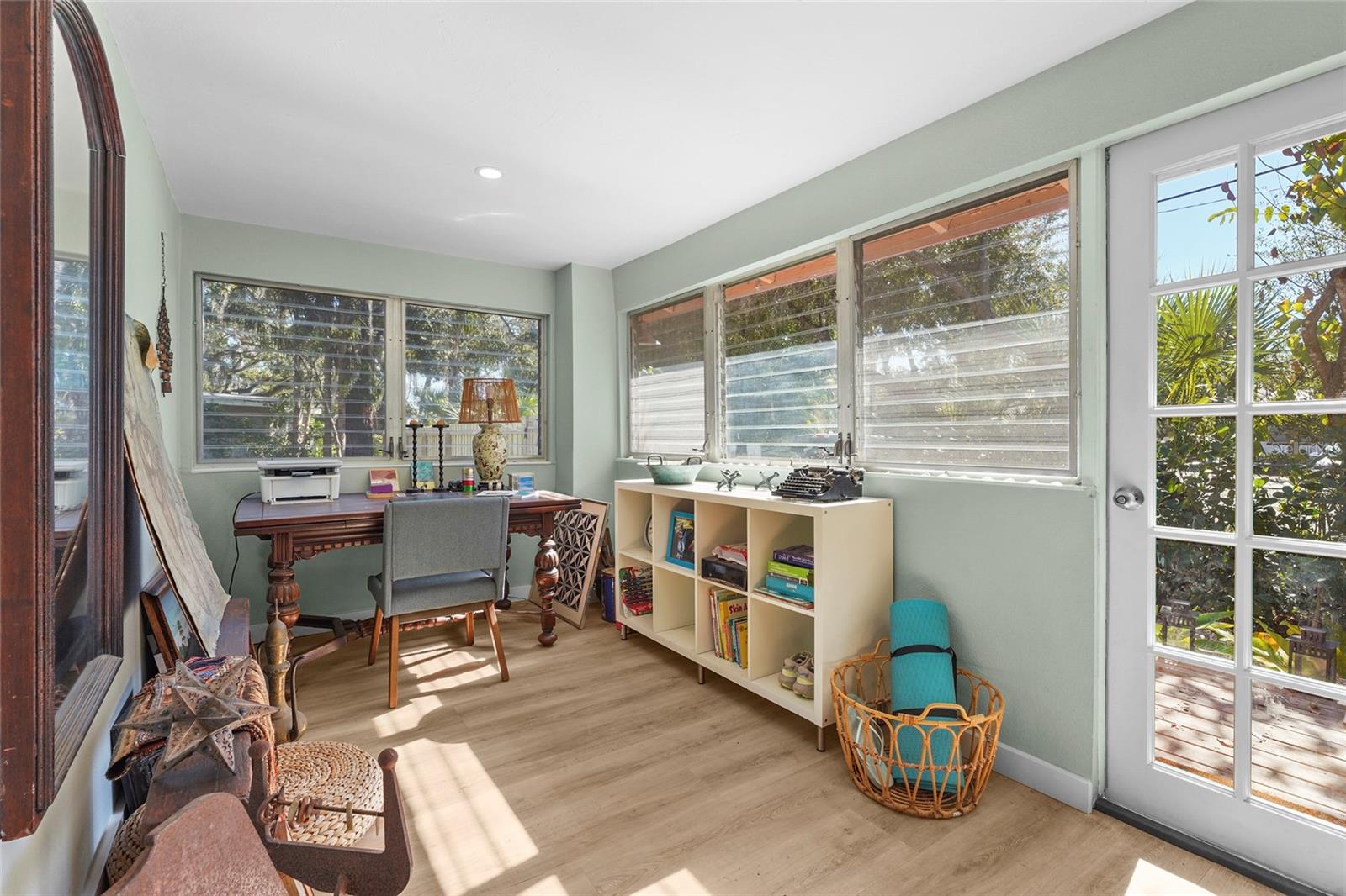 PALM GROVE - Residential