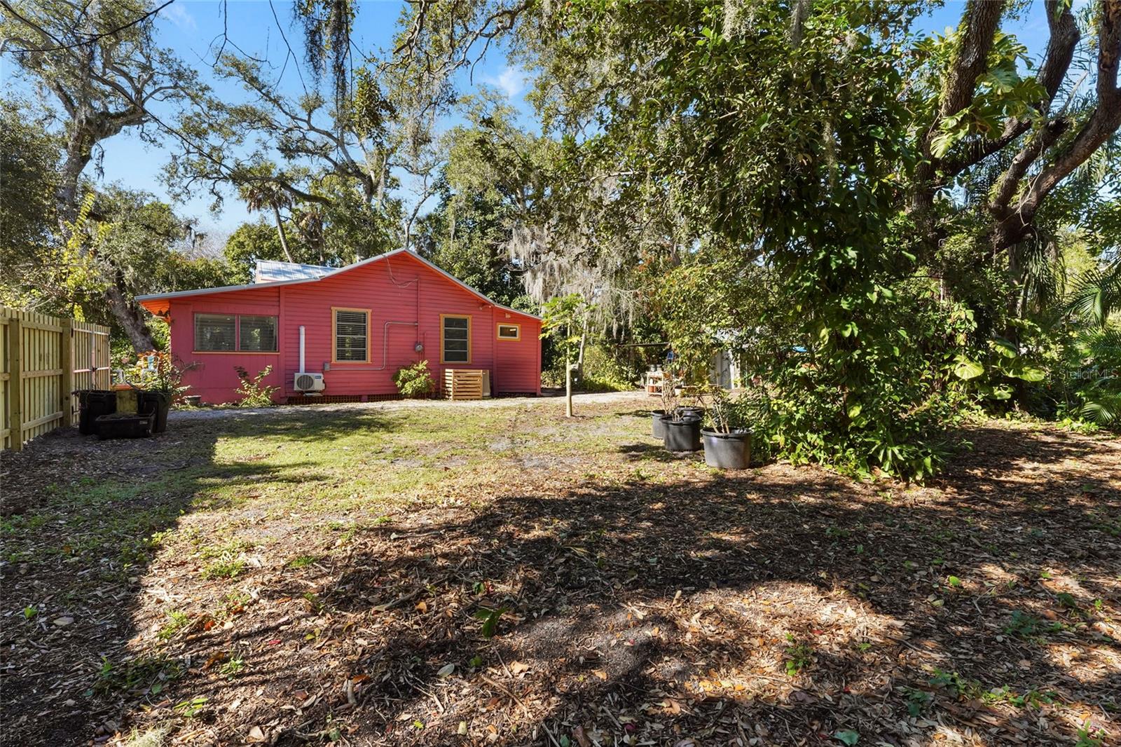 PALM GROVE - Residential