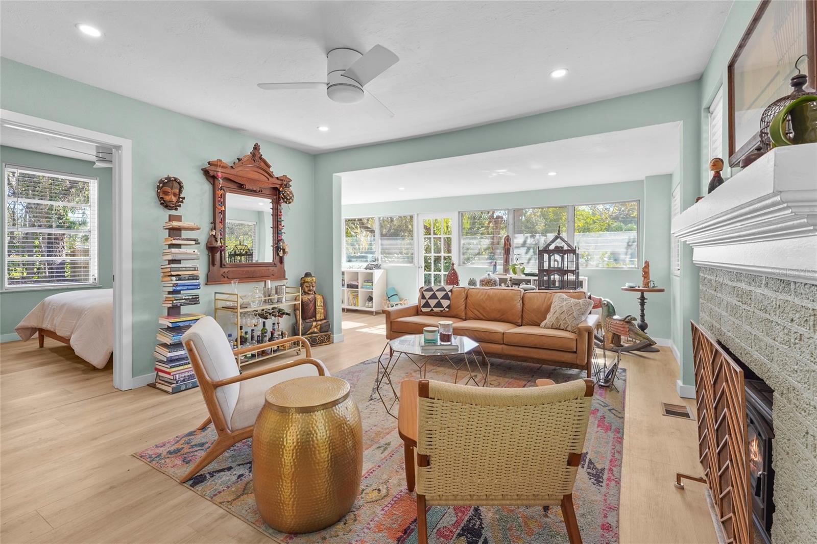 PALM GROVE - Residential