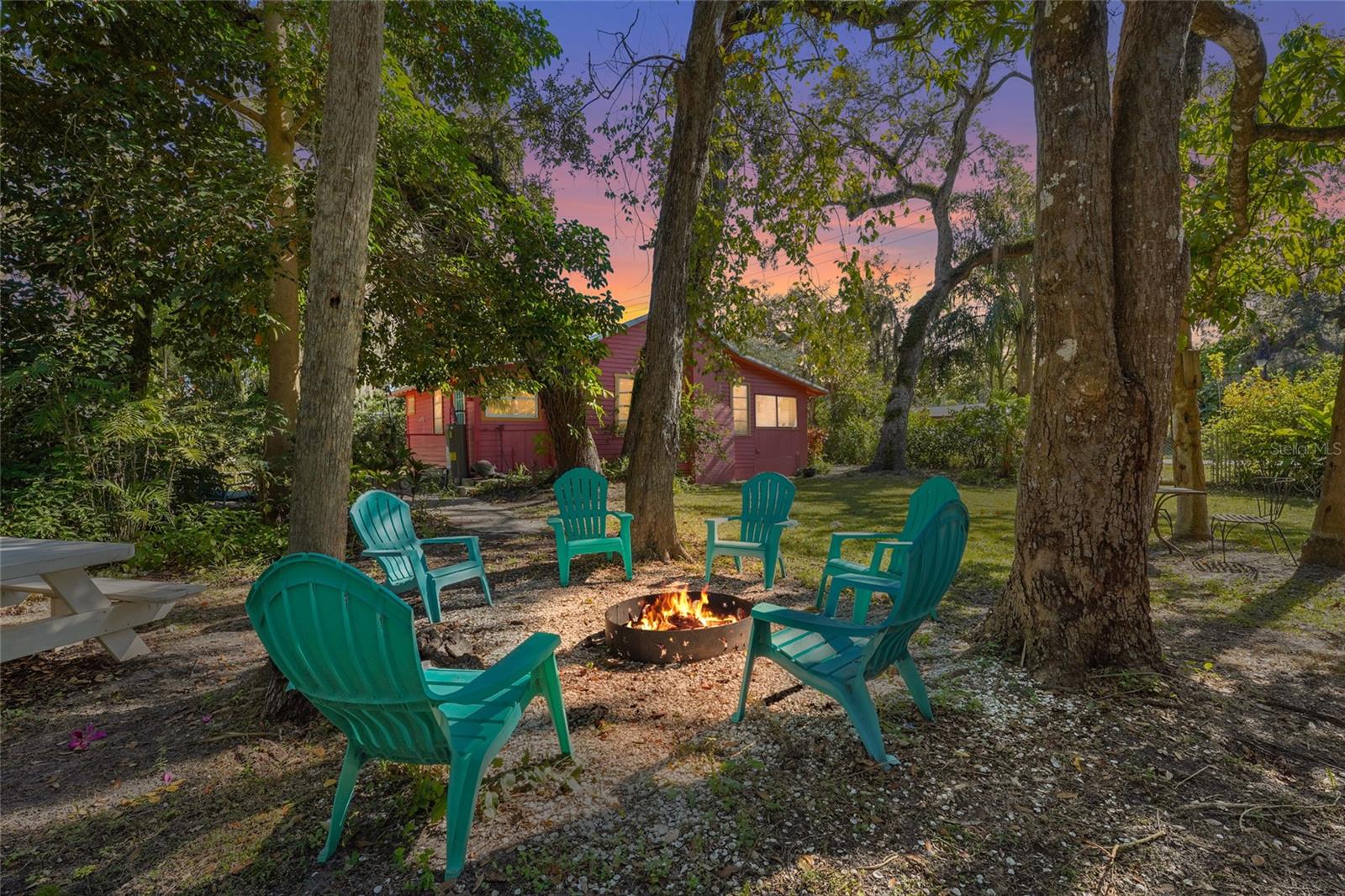 PALM GROVE - Residential