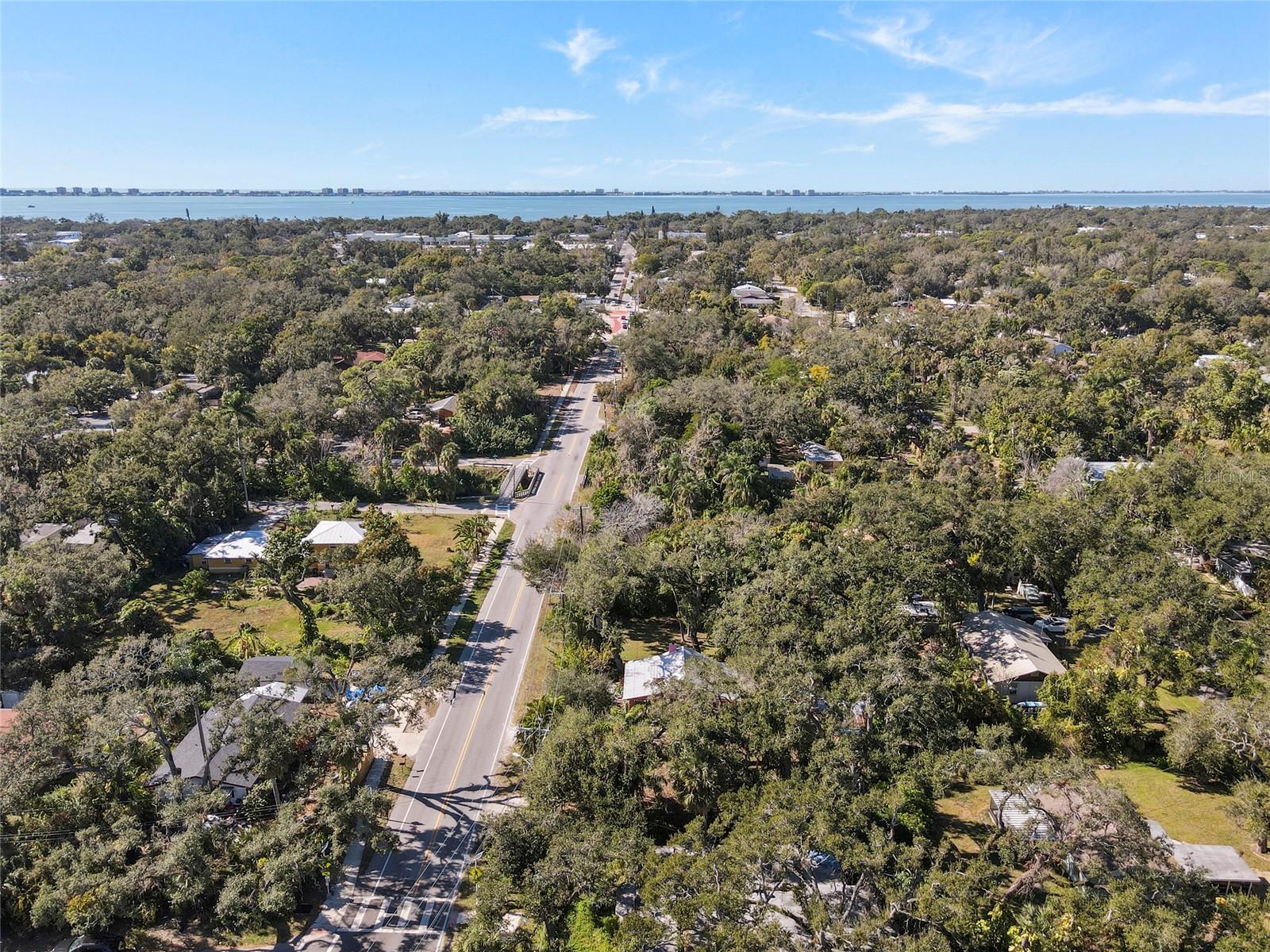 PALM GROVE - Residential