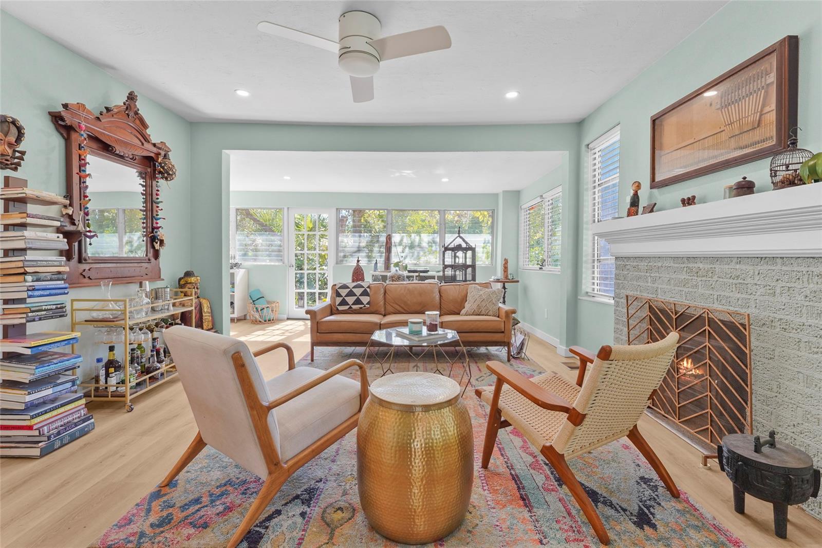 PALM GROVE - Residential