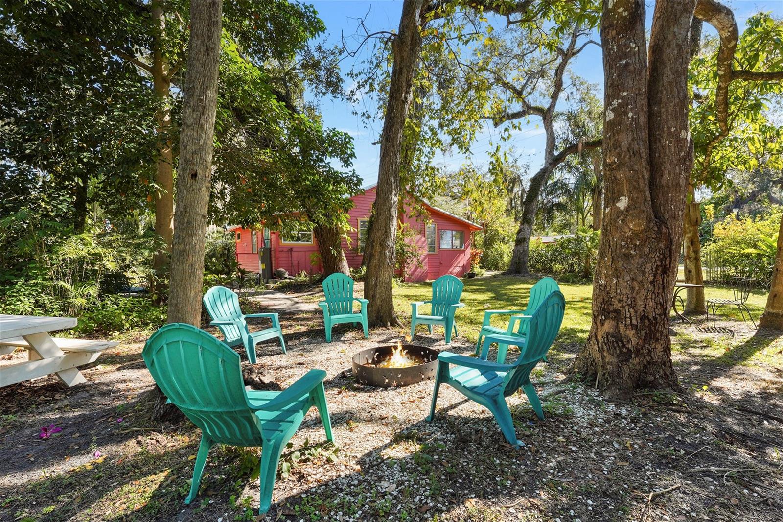 PALM GROVE - Residential