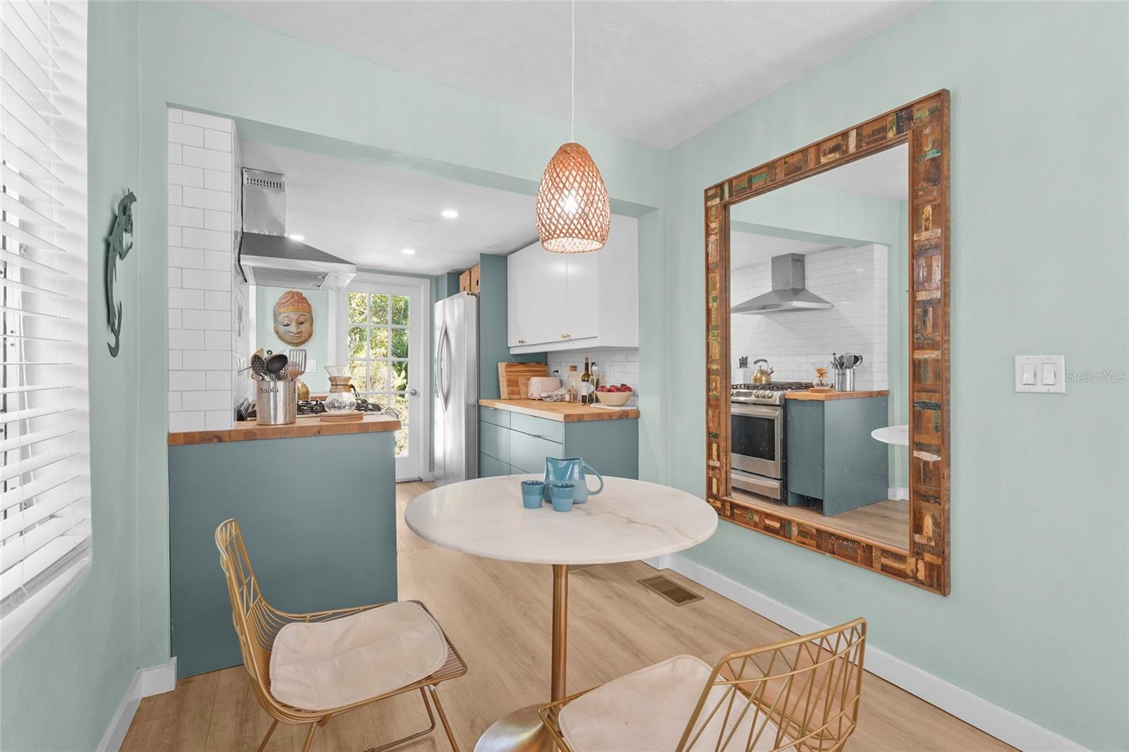 PALM GROVE - Residential