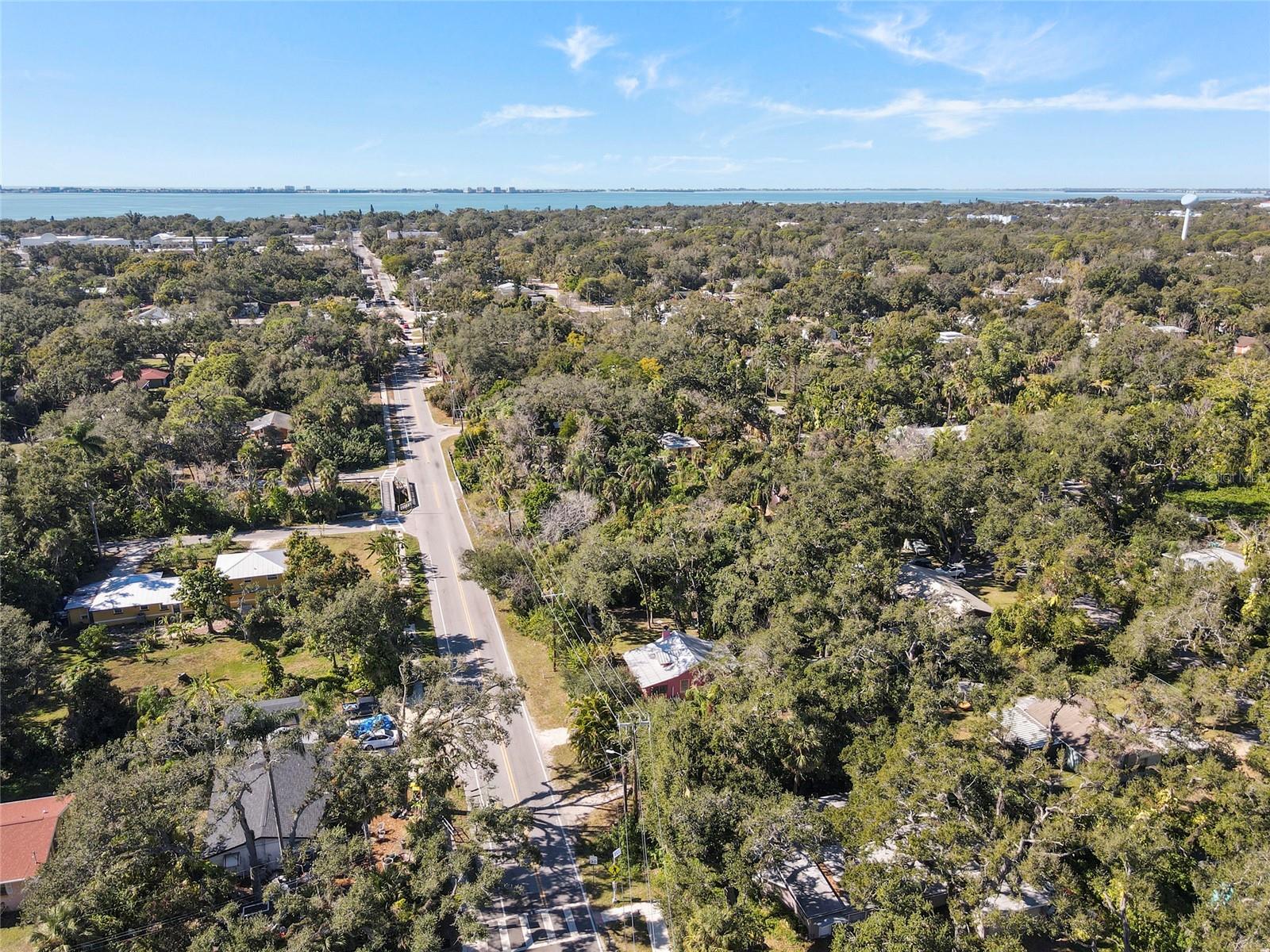 PALM GROVE - Residential