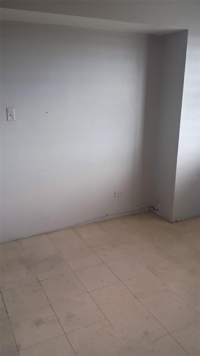 501 MODESTA 1106
