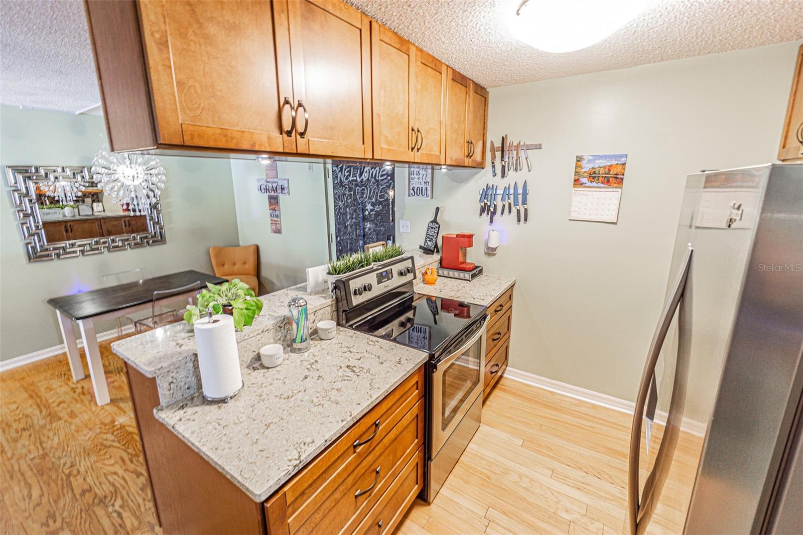 THE CONDOMIN F SUNSET PARK - Residential