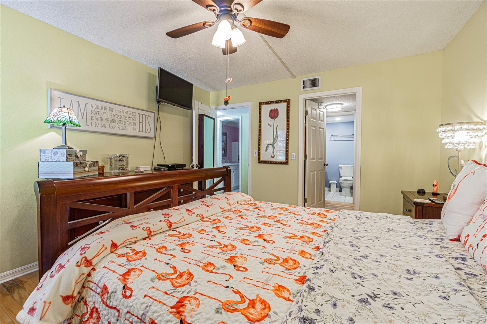 THE CONDOMIN F SUNSET PARK - Residential