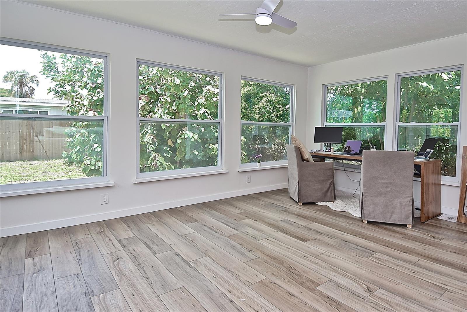 SOUTH GATE MANOR - Residential