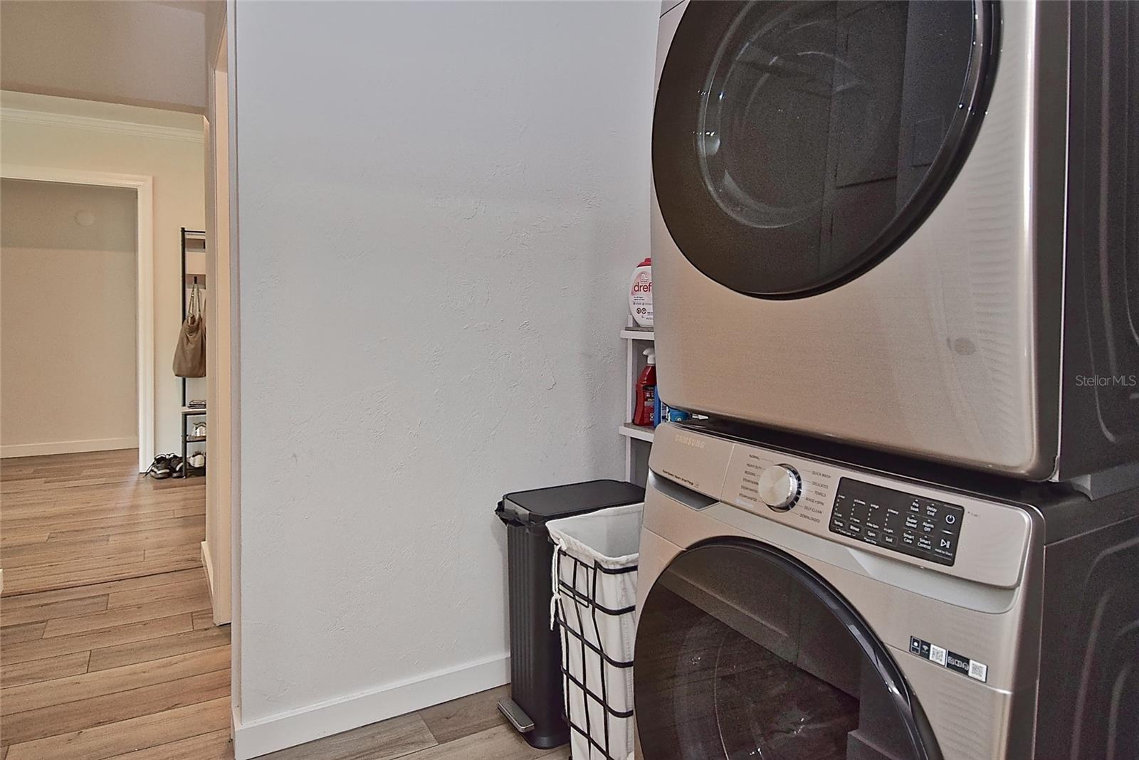 SOUTH GATE MANOR - Residential