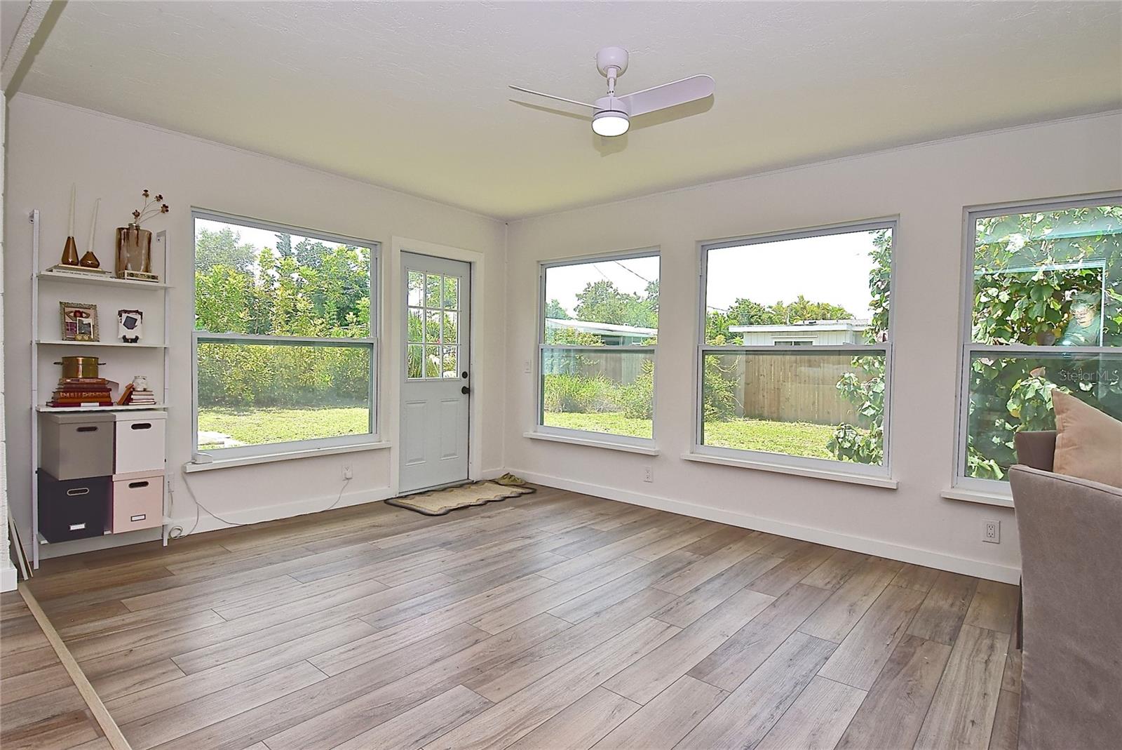 SOUTH GATE MANOR - Residential