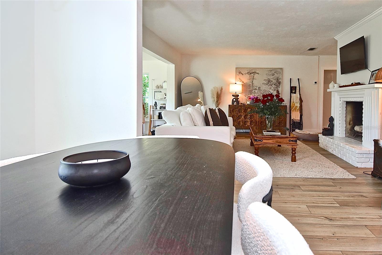 SOUTH GATE MANOR - Residential