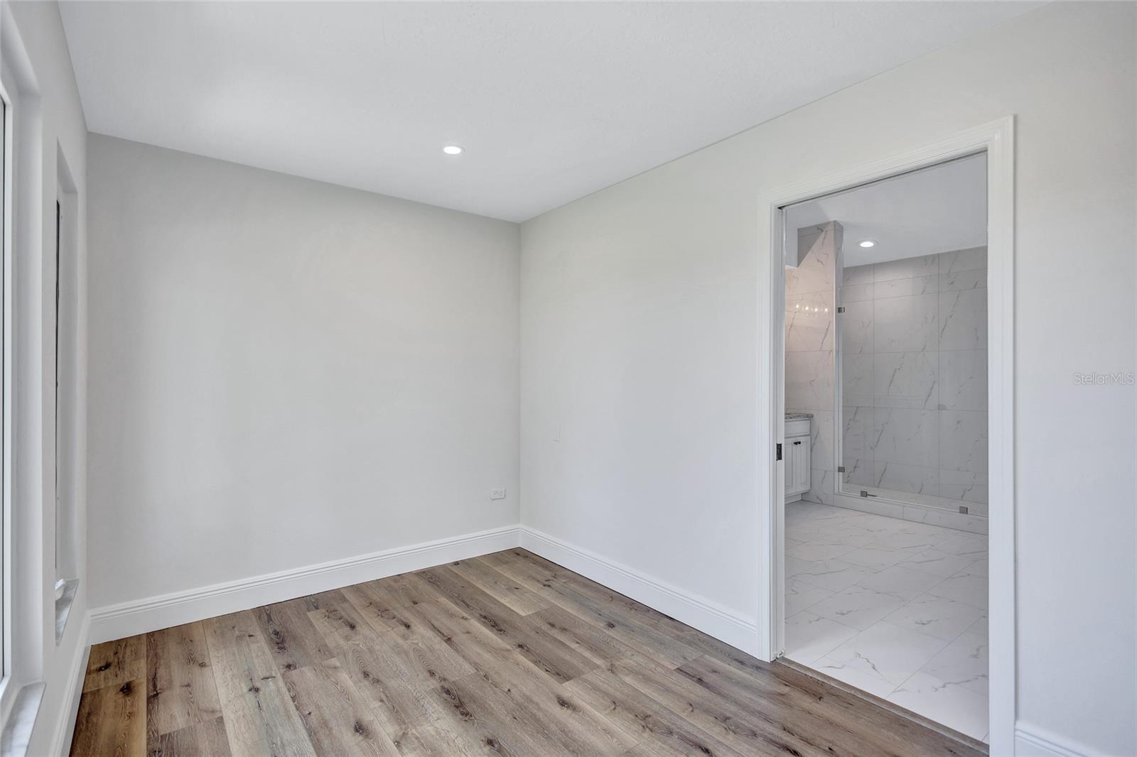 GULF & BAY ESTATES - Residential