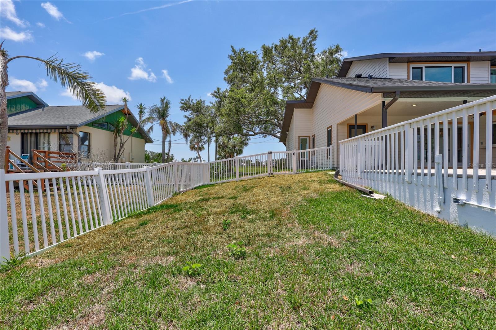 GULF & BAY ESTATES - Residential