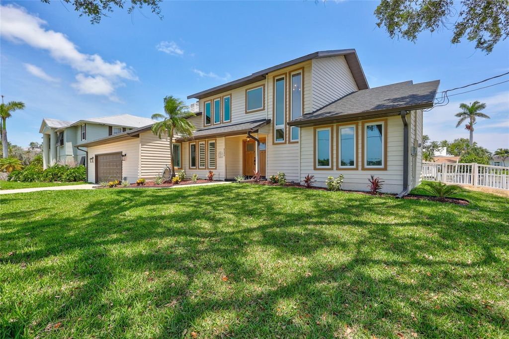 Photo of 4506 17th Street W, Palmetto, FL 34221 (MLS # A4654422)