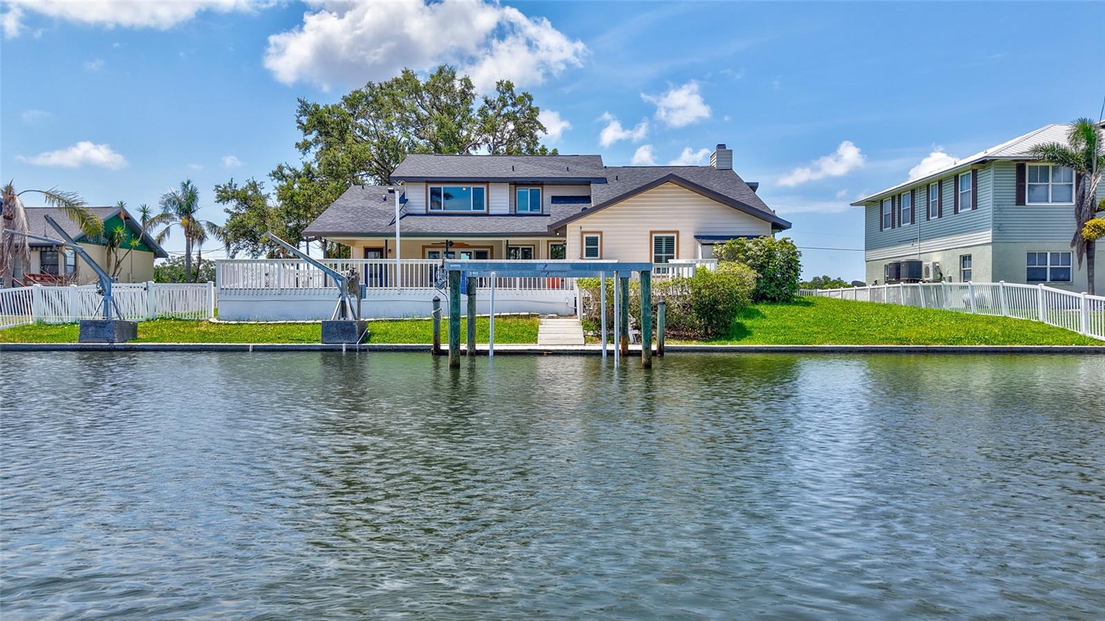 GULF & BAY ESTATES - Residential