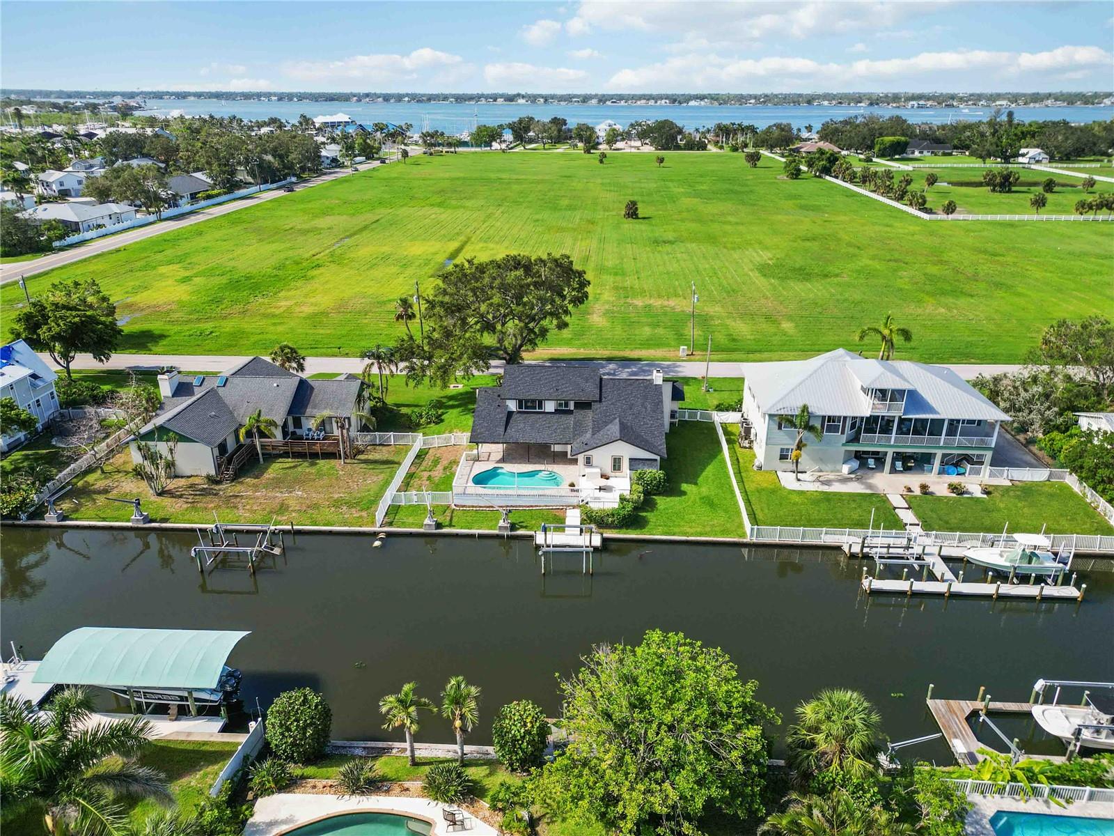 GULF & BAY ESTATES - Residential