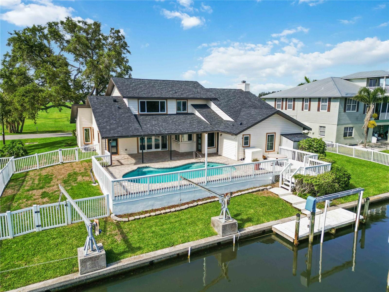GULF & BAY ESTATES - Residential