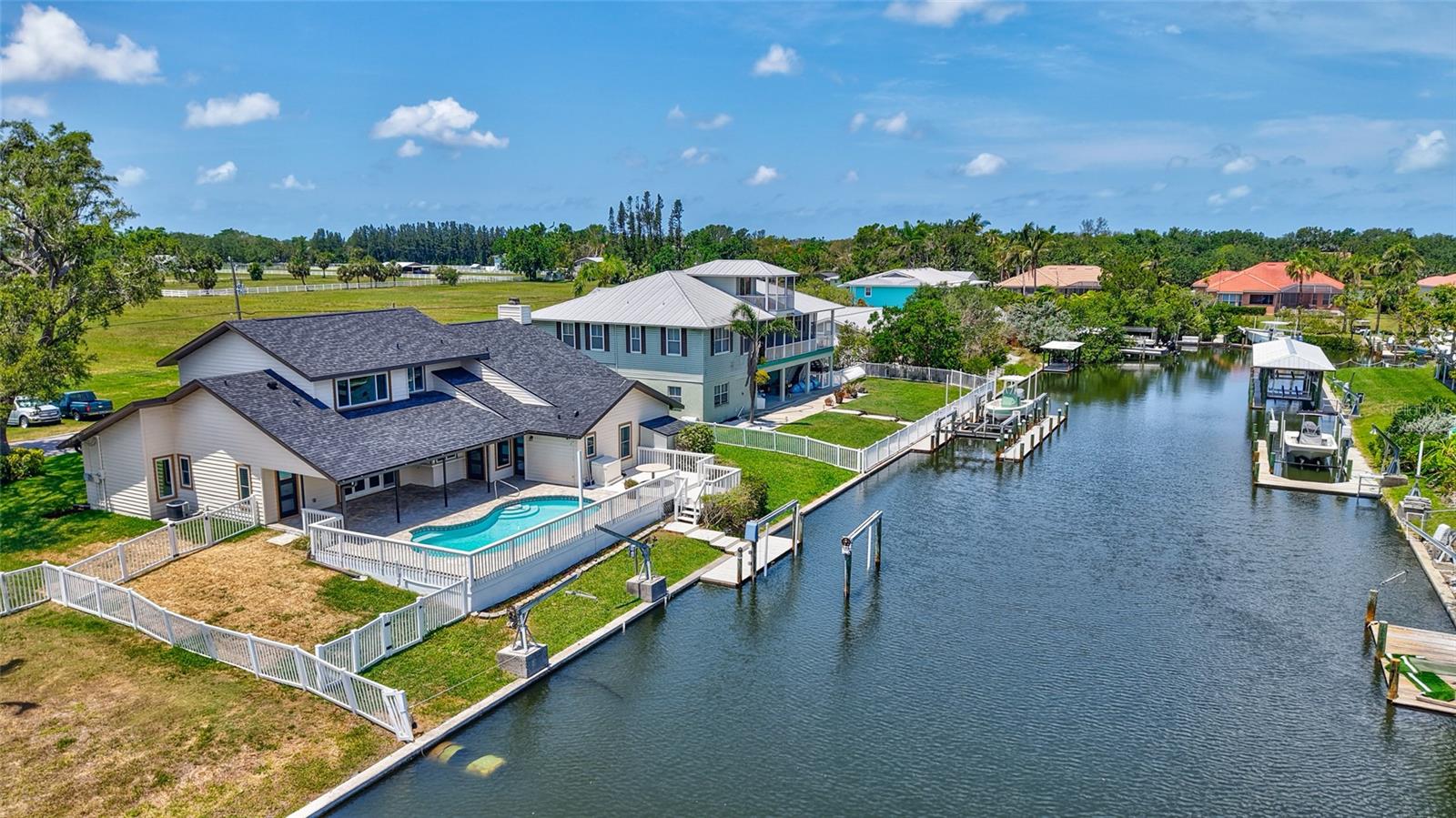 GULF & BAY ESTATES - Residential