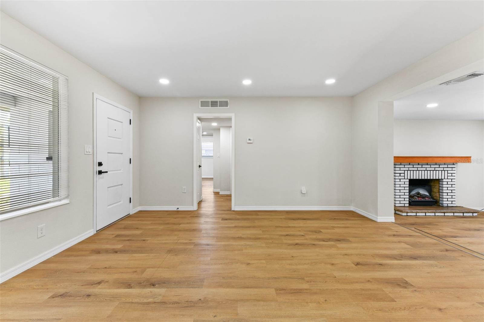 ENGELWOOD PARK - Residential