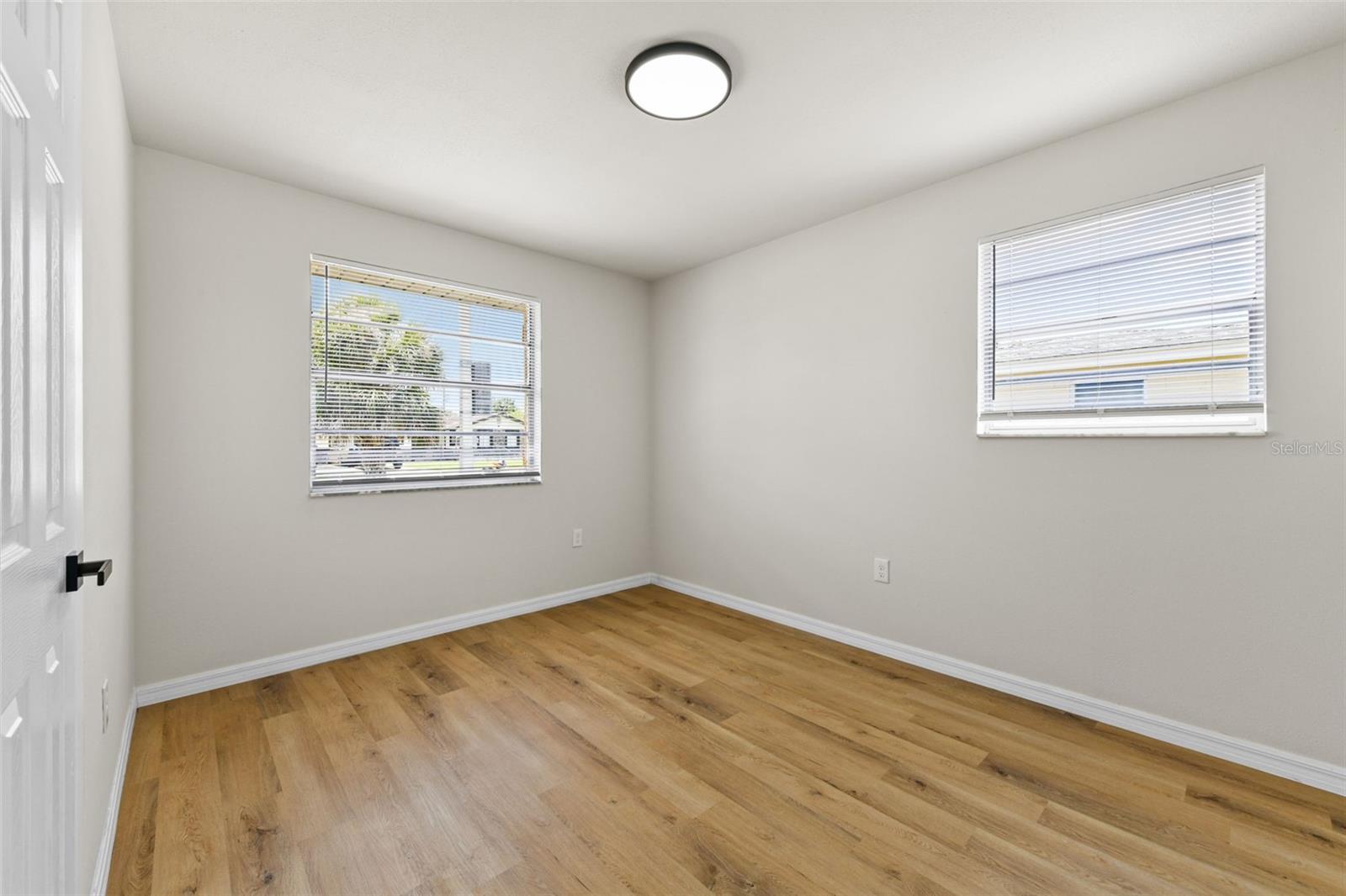 ENGELWOOD PARK - Residential