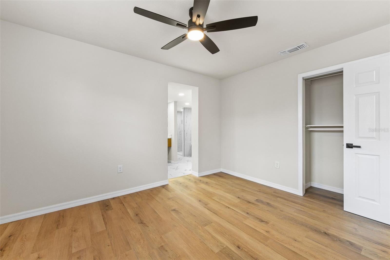 ENGELWOOD PARK - Residential