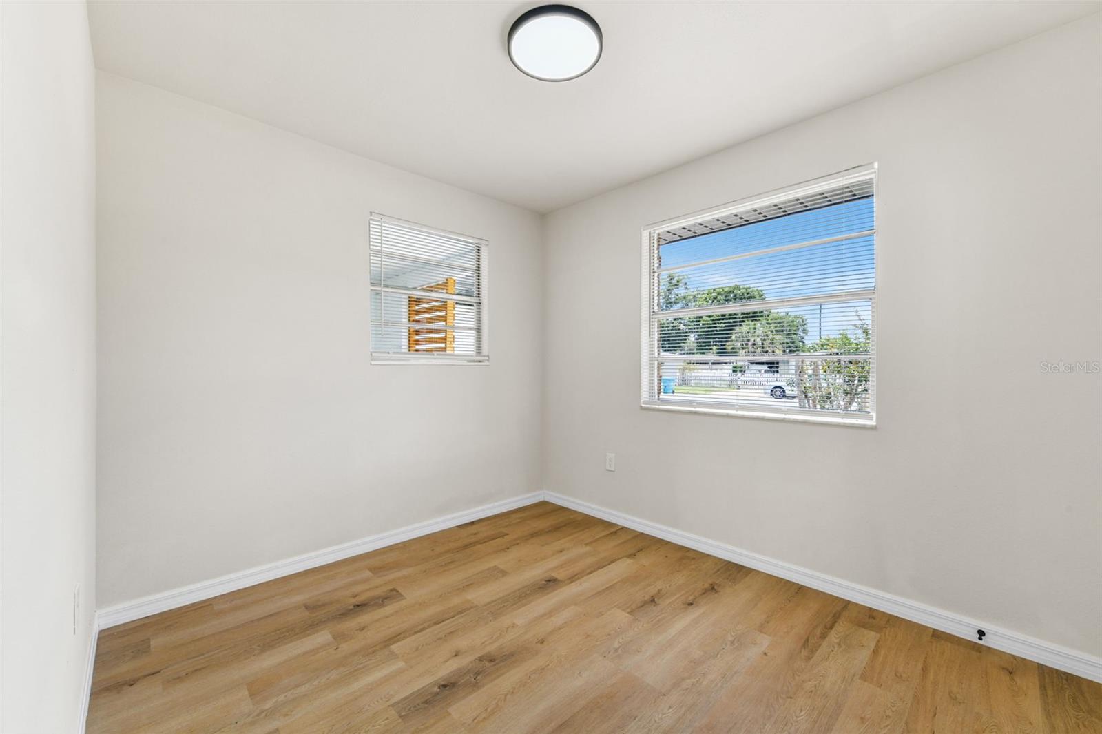 ENGELWOOD PARK - Residential