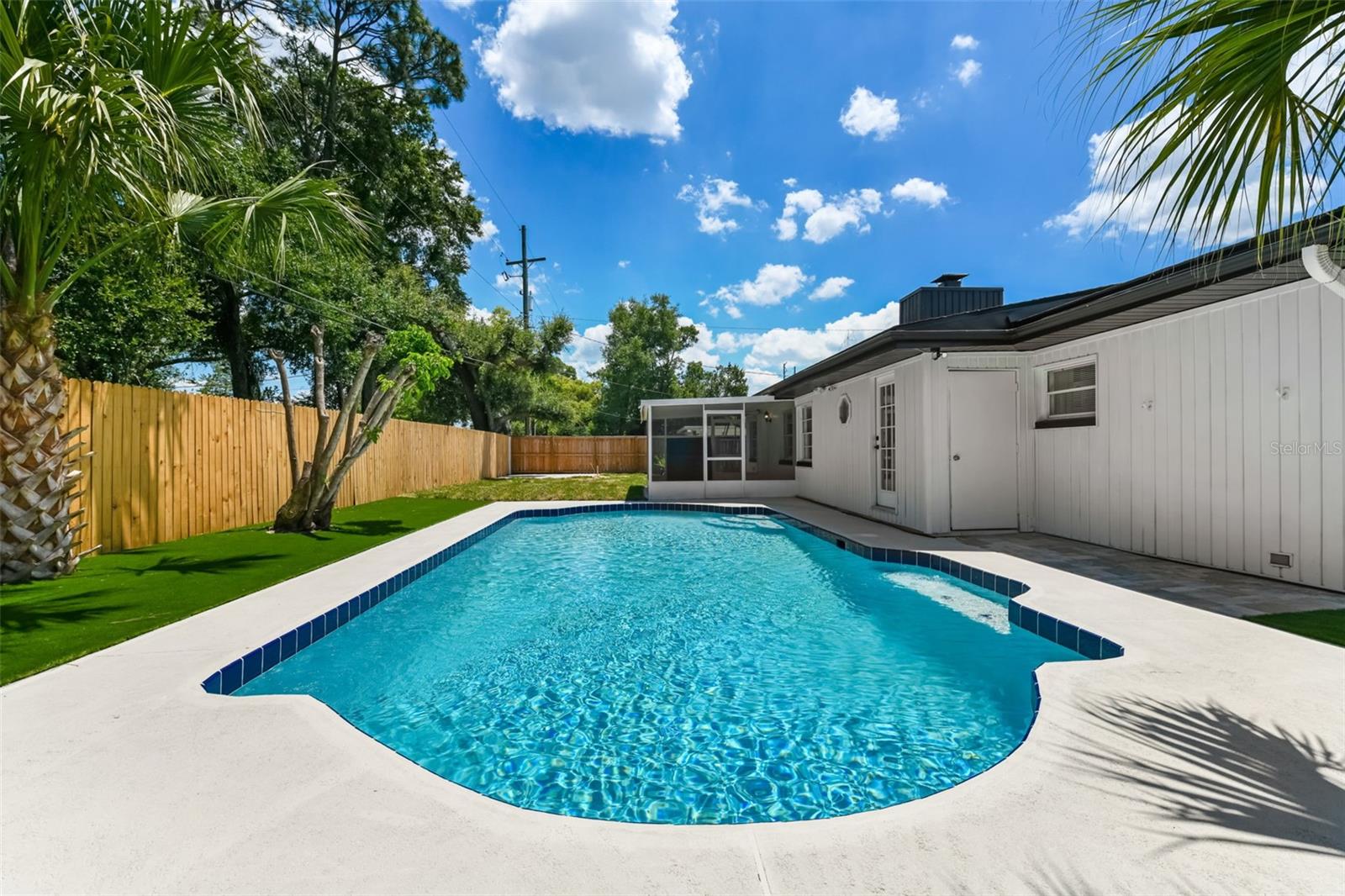 ENGELWOOD PARK - Residential