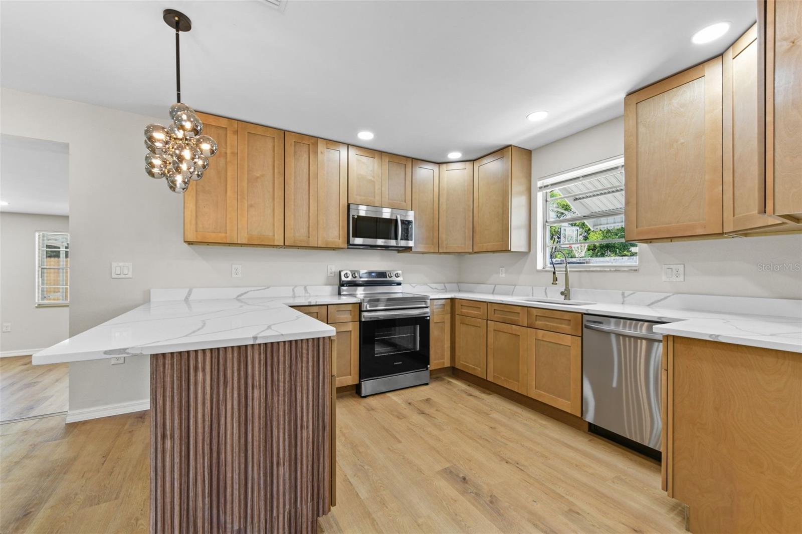 ENGELWOOD PARK - Residential