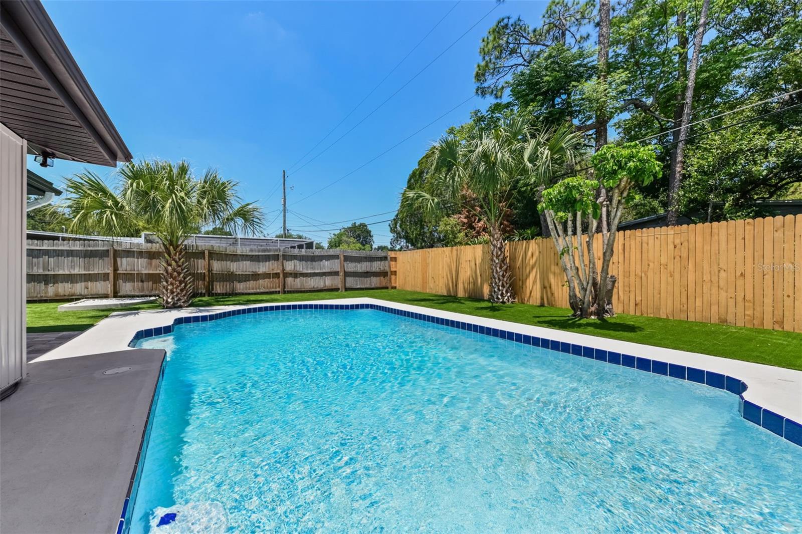 ENGELWOOD PARK - Residential