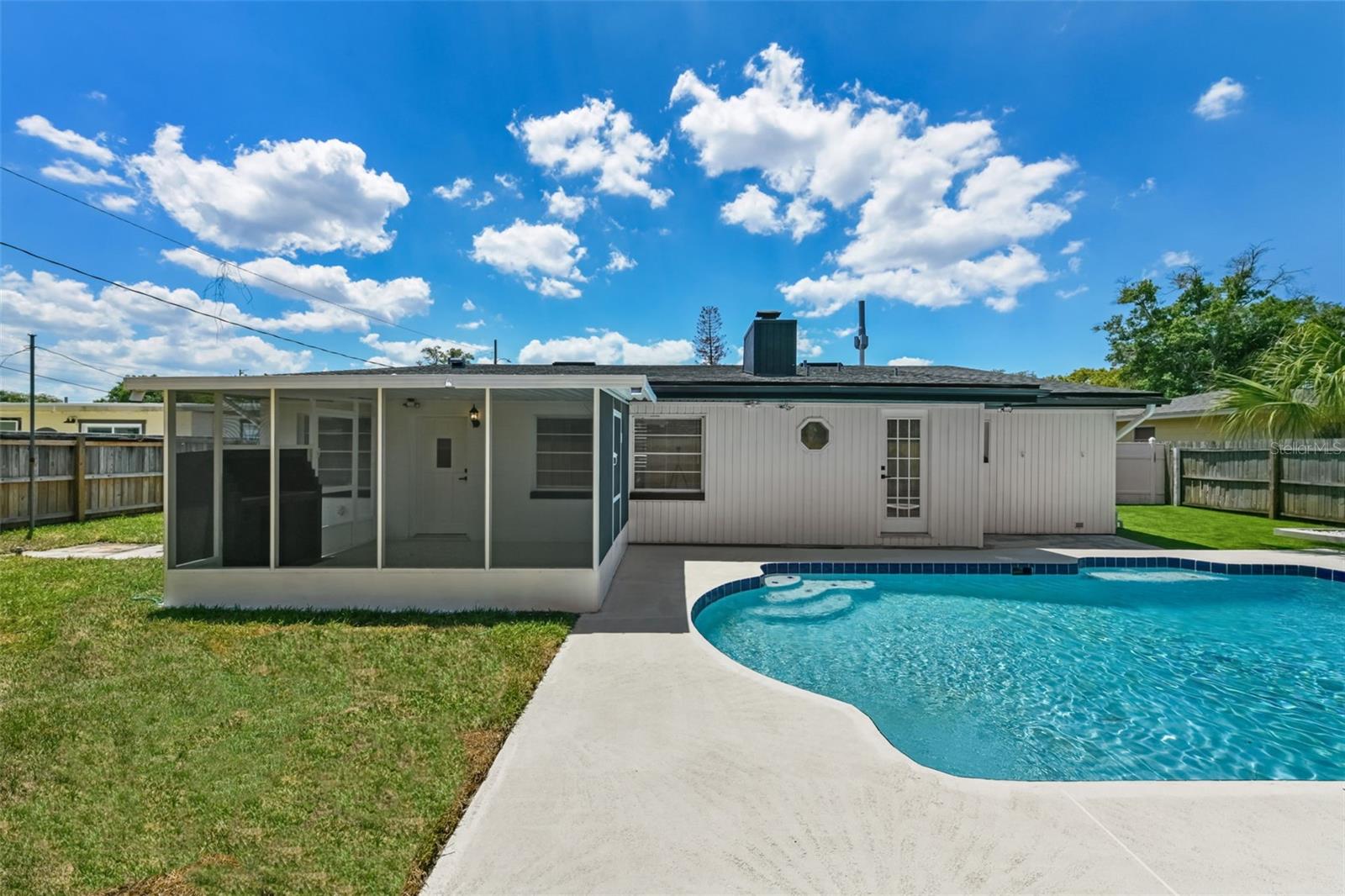 ENGELWOOD PARK - Residential
