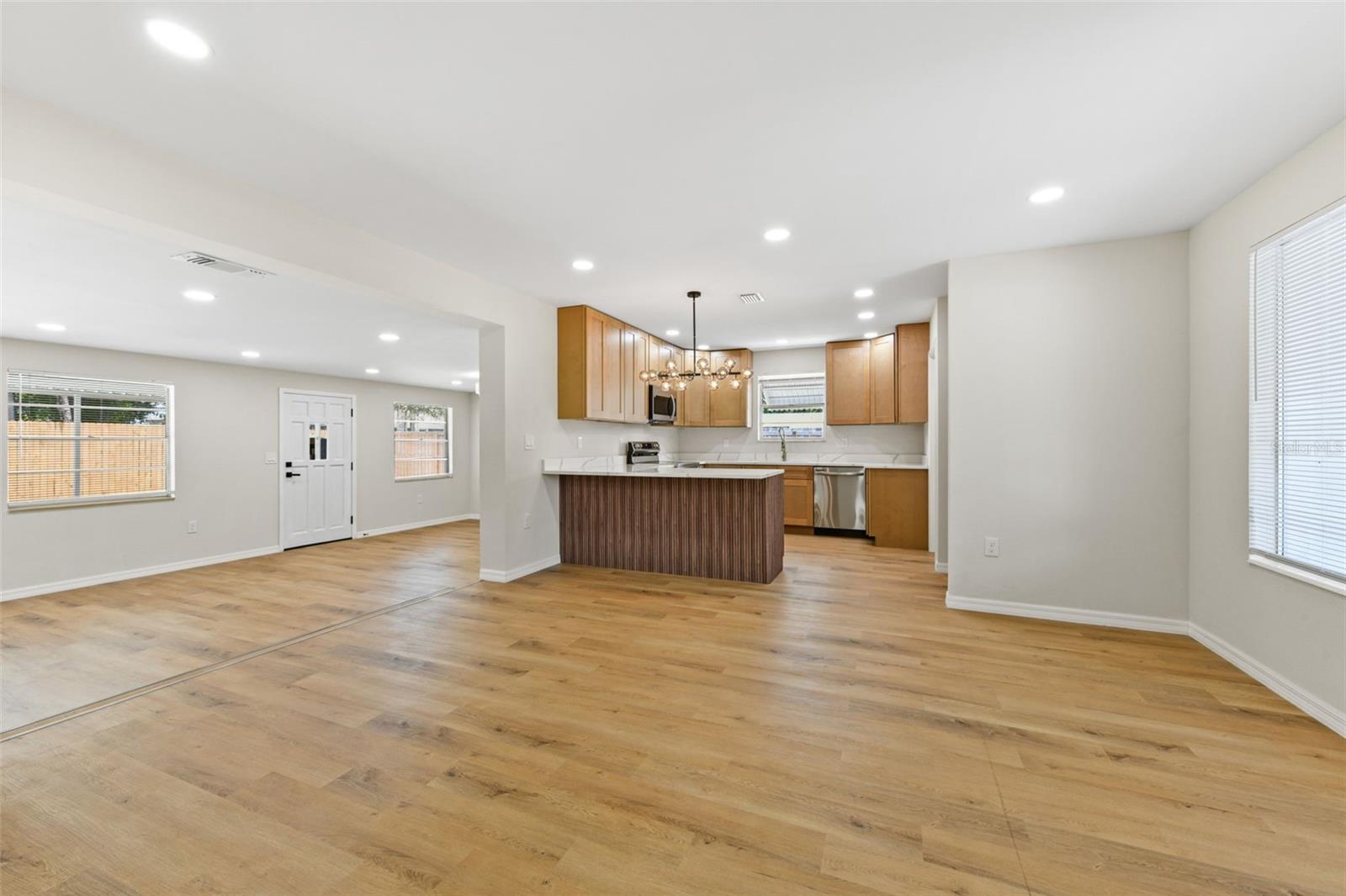 ENGELWOOD PARK - Residential