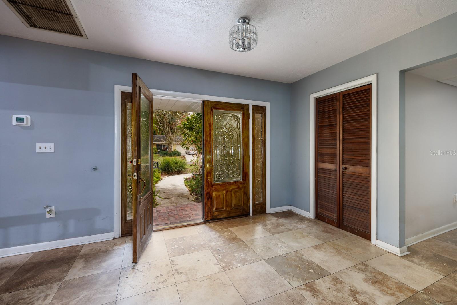 531 GARRARD DRIVE