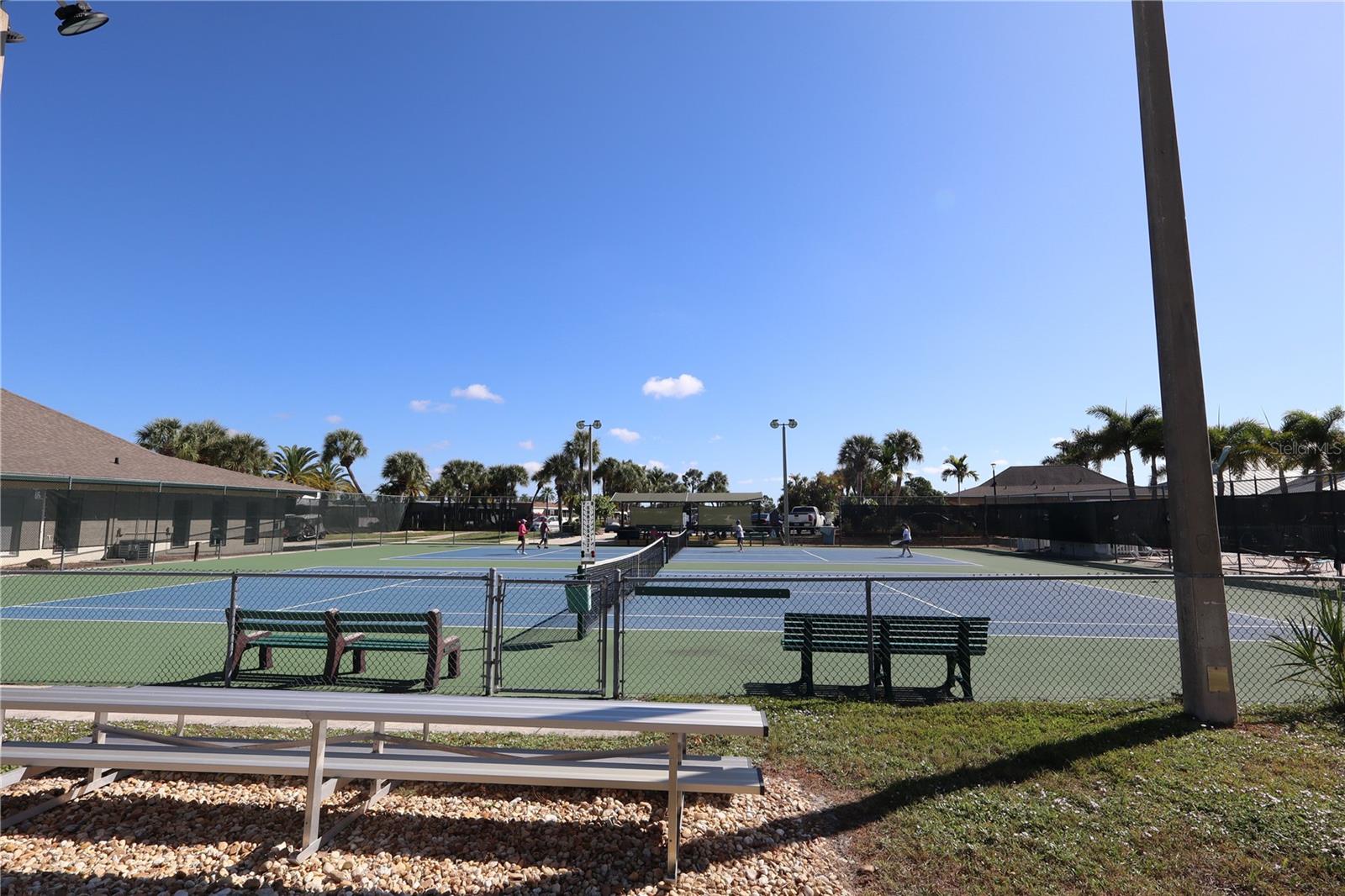 MAPLE LEAF ESTATES - Residential