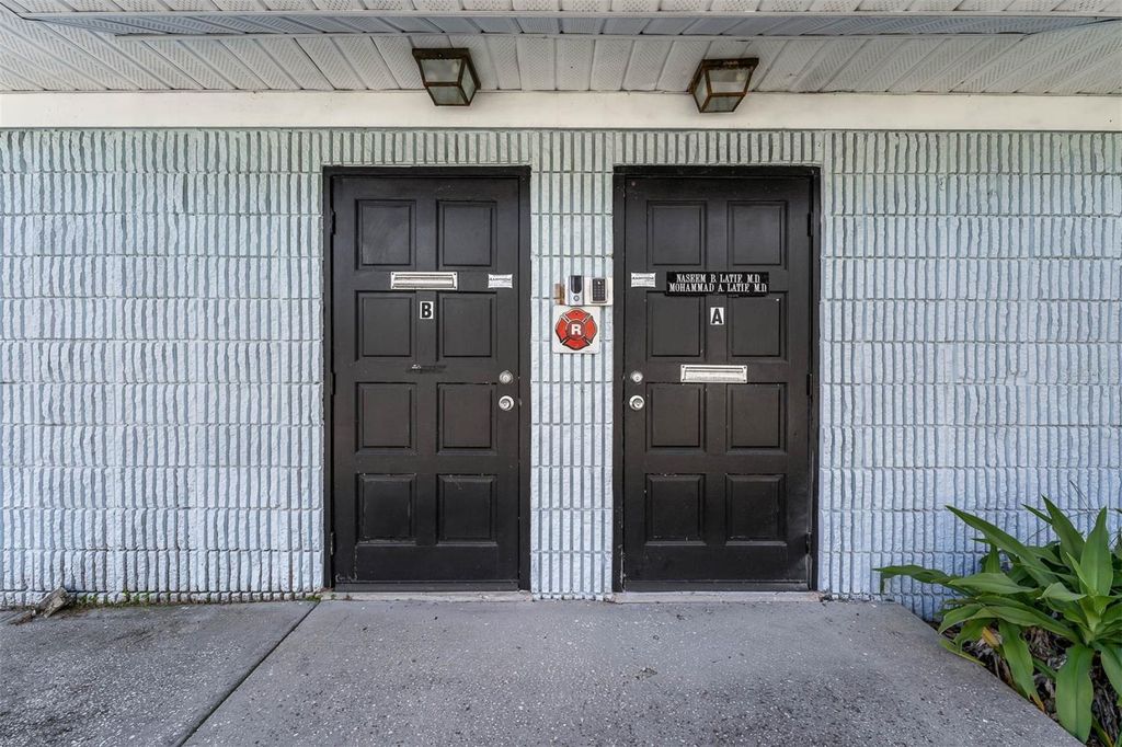 Photo of 2306 Lee Road, Winter Park, FL 32789 (MLS # O6353126)