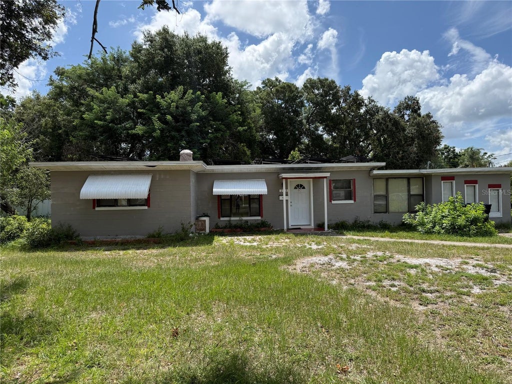 Photo of 203 Lantana Drive, Orlando, FL 32807 (MLS # O6428006)