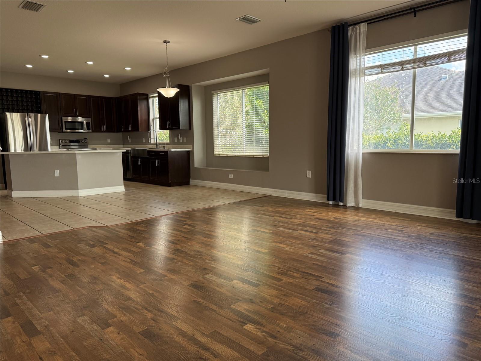 5909 WEDGEFIELD DRIVE