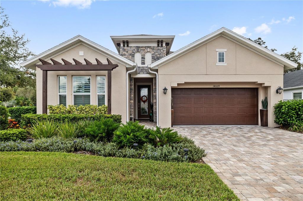 Photo of 14009 Warbler Glade Way, Lithia, FL 33547 (MLS # TB8428873)