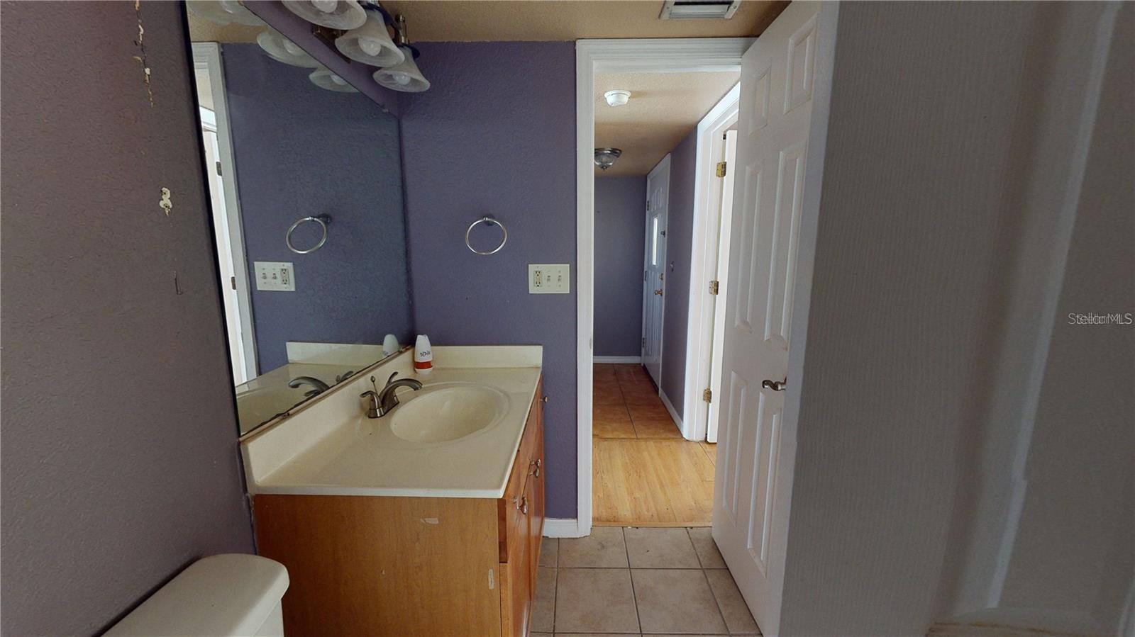 LA COSTA BRAVA LAKESIDE - Residential