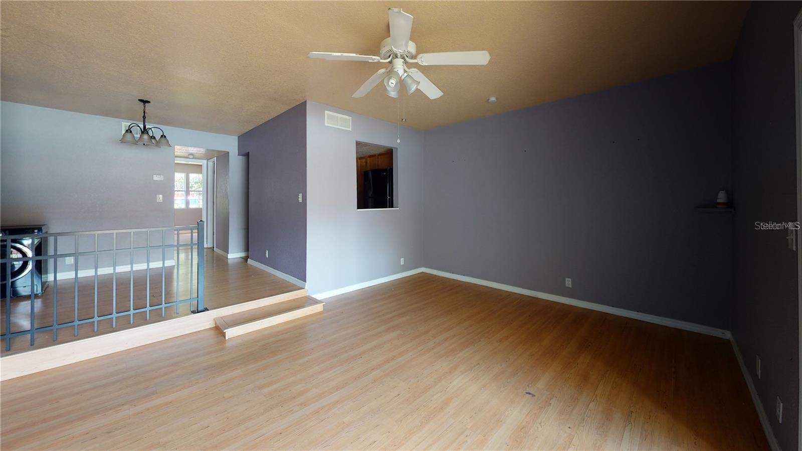 LA COSTA BRAVA LAKESIDE - Residential